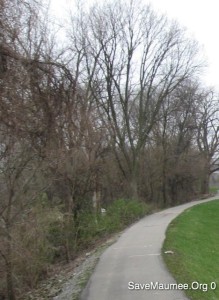 Niagara Drive Levee in Fort Wayne, Indiana